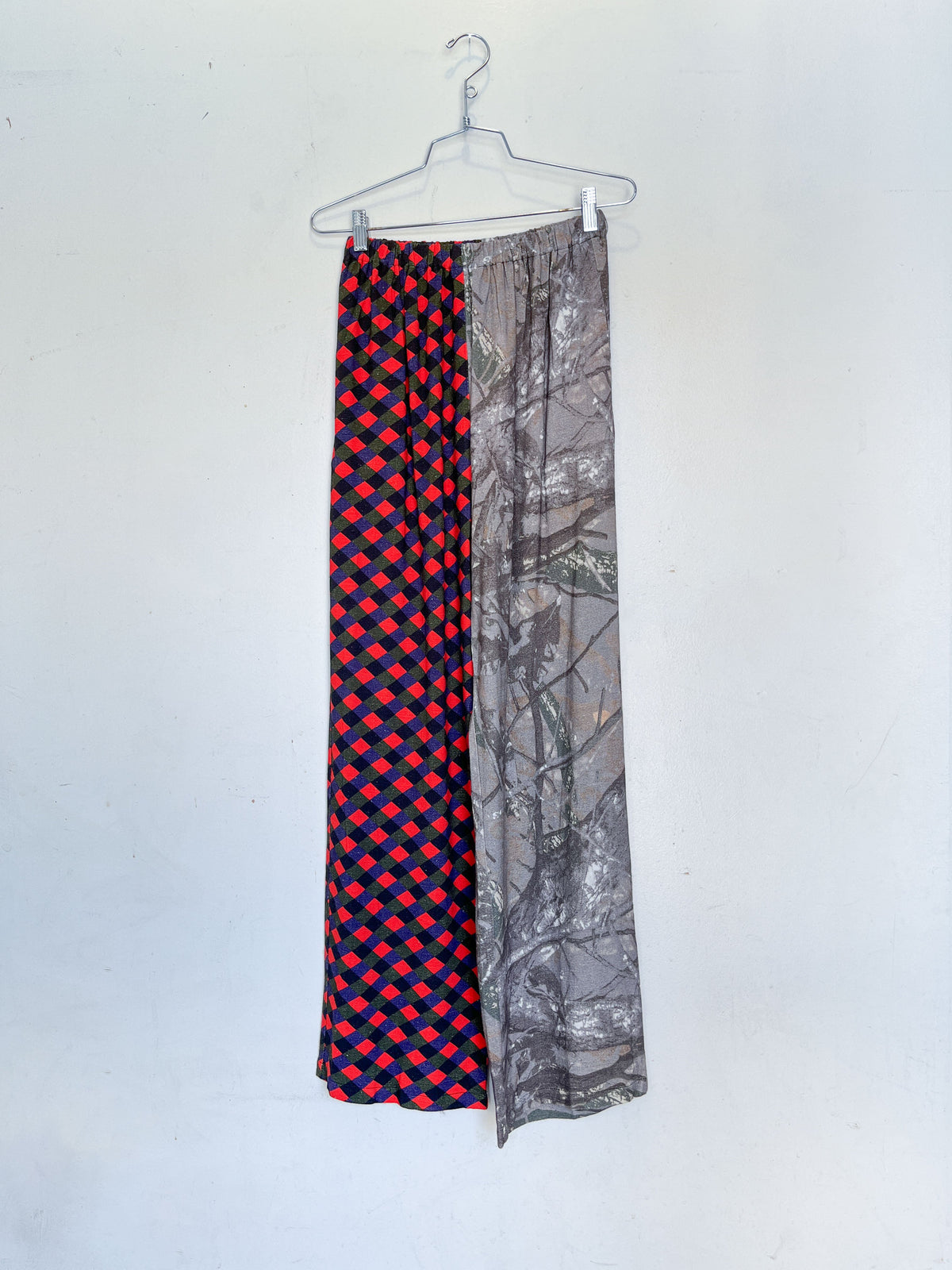 #25: S Scrap Split Print Lazy Pants - Diamond / Forest Camo