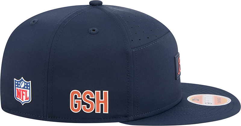 Men's Chicago Bears New Era Navy 2025 B Sideline Split Panel 9FIFTY Snapback Hat