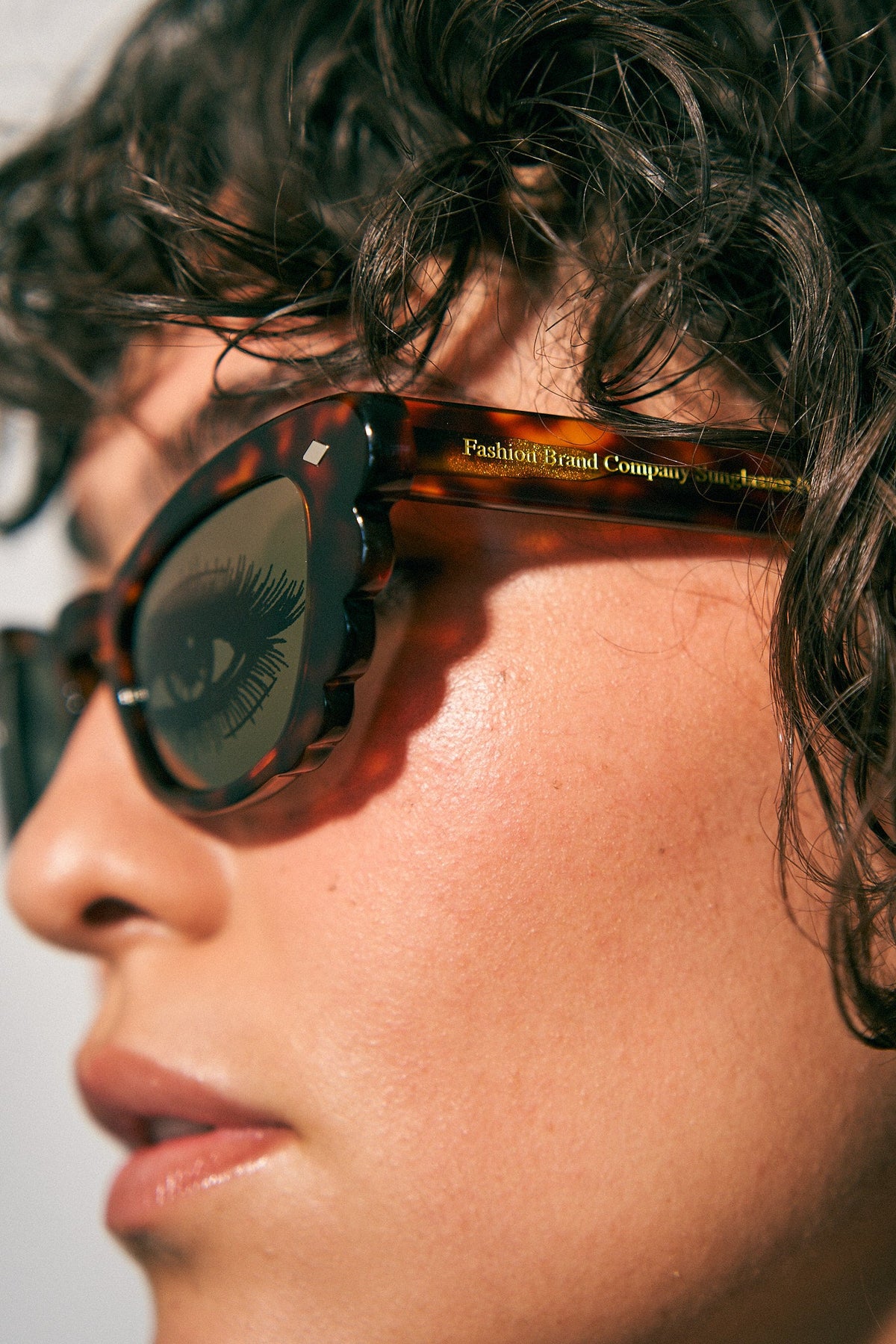 3 left - Butterfly Glamour Eyes Sunglasses Tortoise