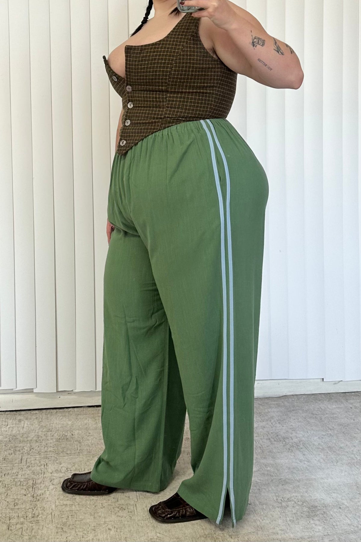 #34: M Scrap Sporty Lazy Pants Soft Linen - Light Blue / Sage Green