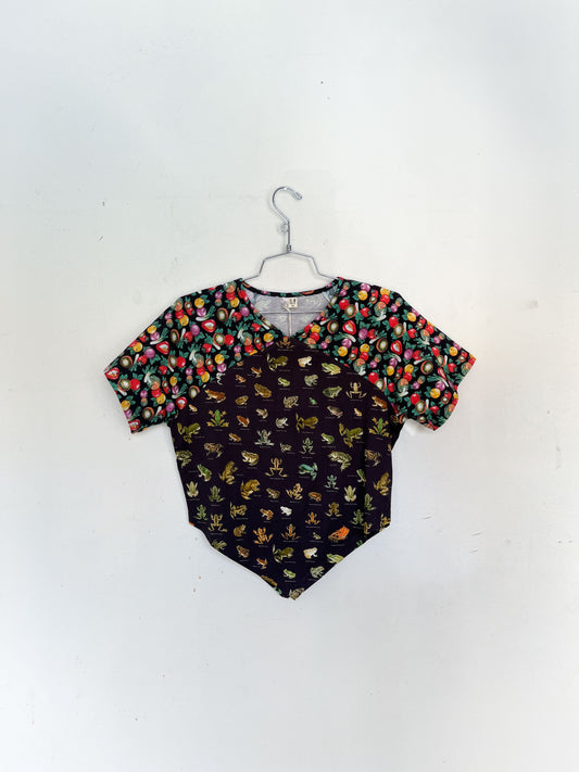 #10: L Scrap Raglan Tee - Favorite Frogs / Vegetable Medley