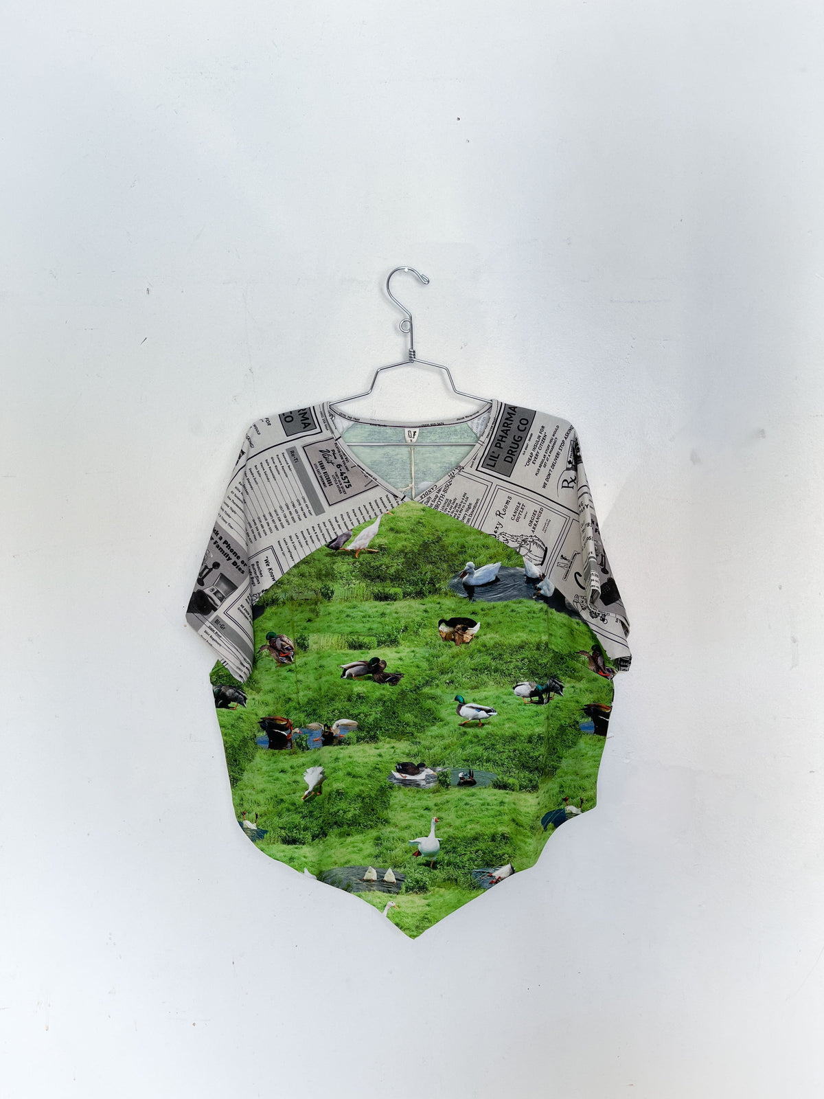 #16: Scrap Raglan Tee - Worst Ducks / White Pages