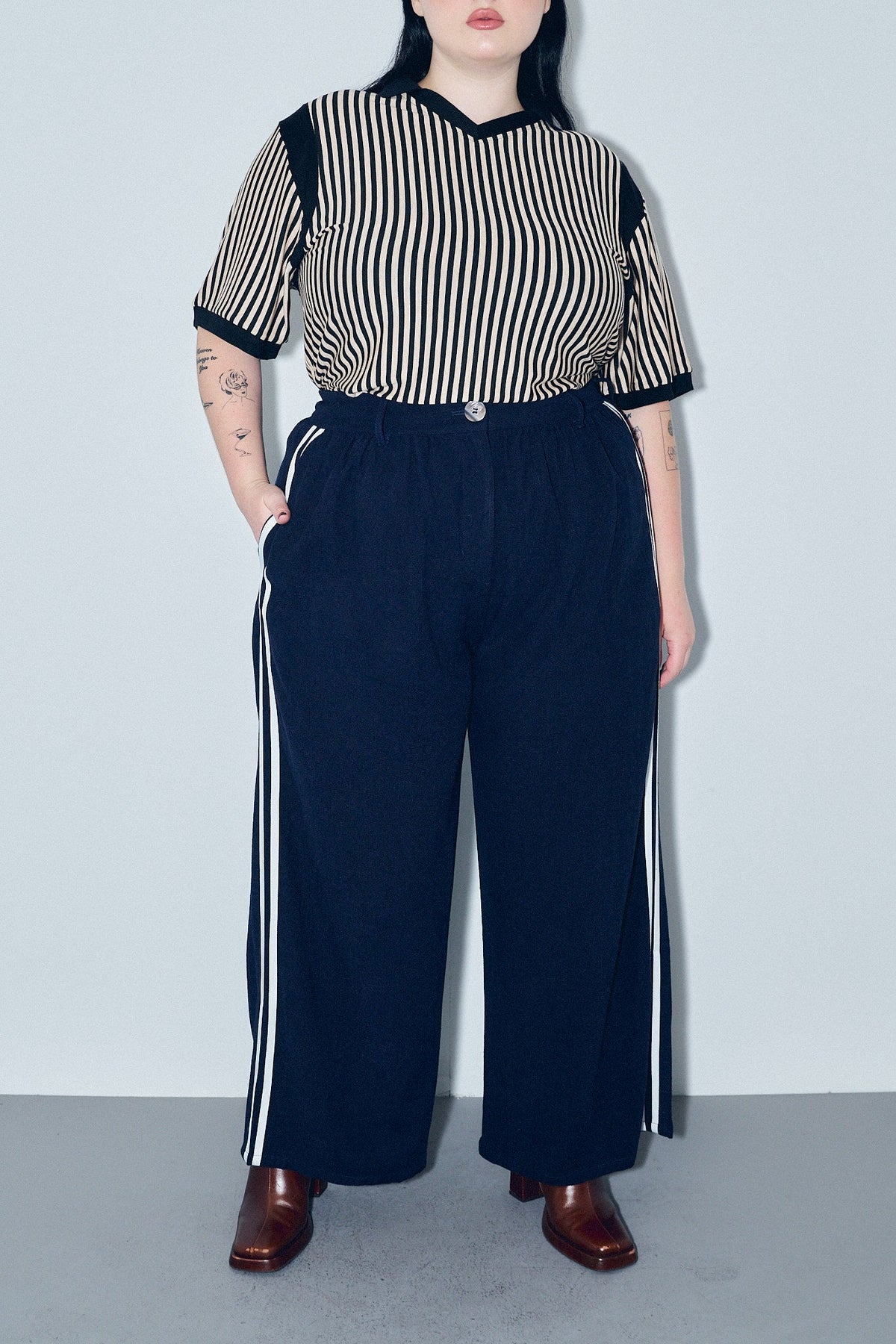 Straight Leg Trousers Thick Linen Navy Sporty